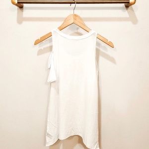 La Made - Jana Tee